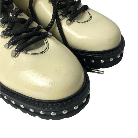 LOLA CRUZ PATENT LEATHER OFF WHITE IVORY MOTO ANKLE BOOT - Picture 4 of 5